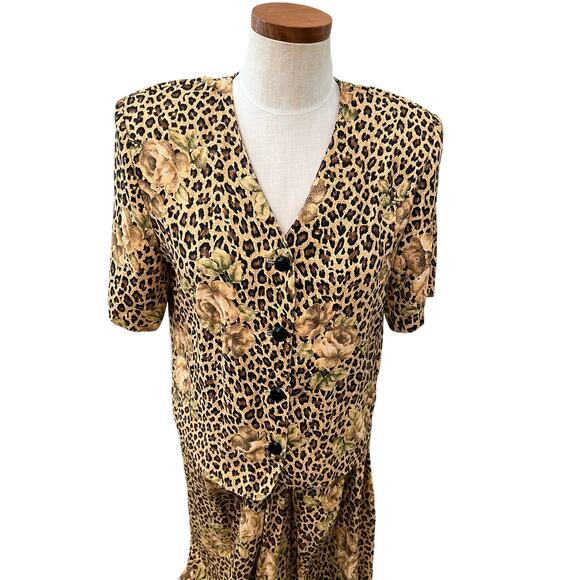 Vintage 80s Animal Print and Floral skirt set - Picture 2 of 7